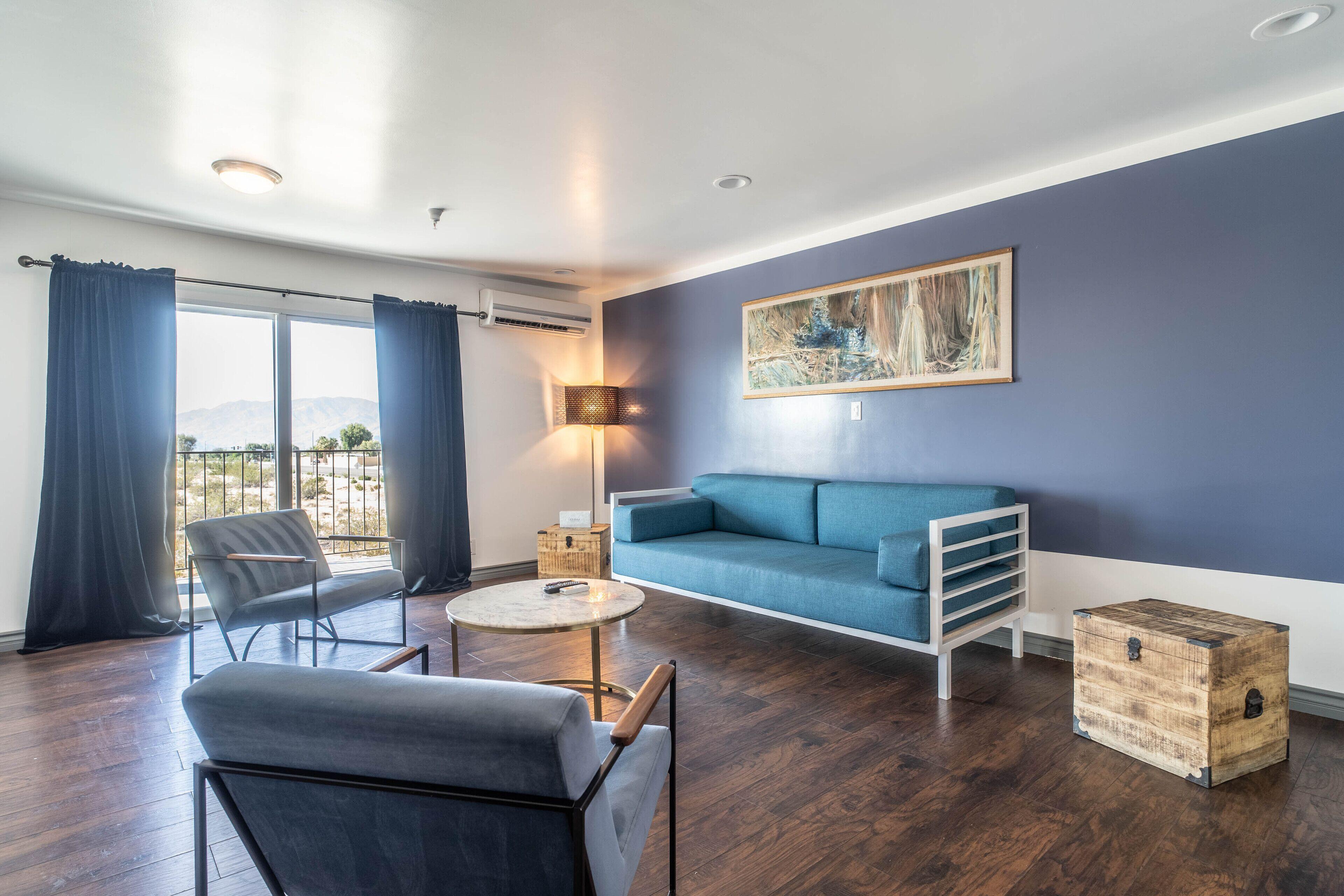 One-Bedroom Mountain View Suite,1714265265:JPEG